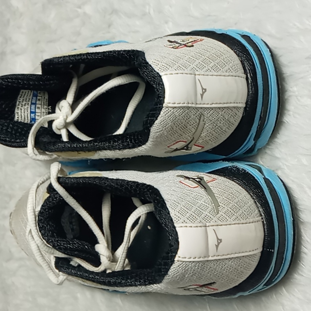 Mizuno 10th anniversary wave sneakers - Picture 4 of 9